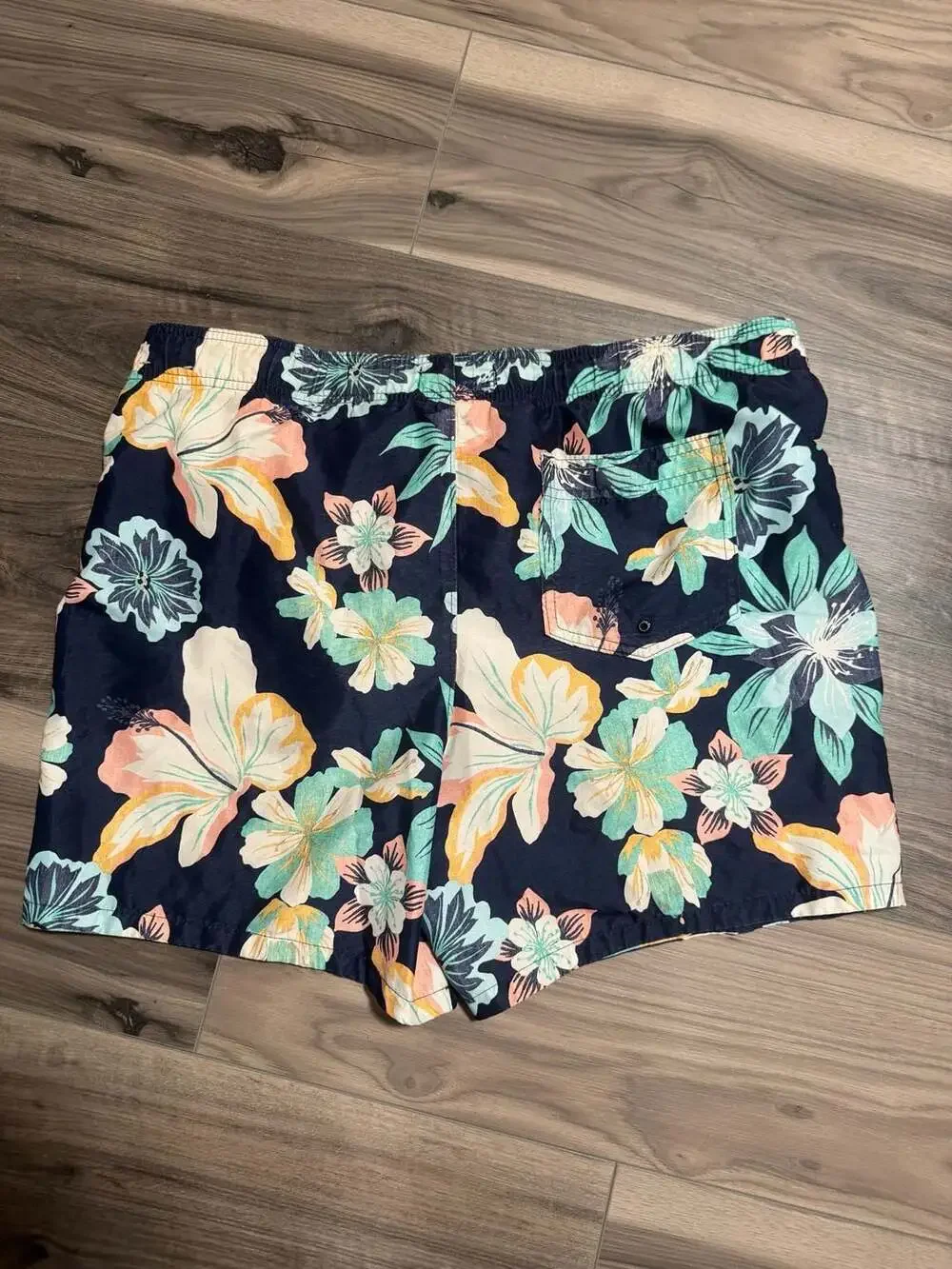 Hollister Men's Floral Print Swim Trunks Size L Navy Blue